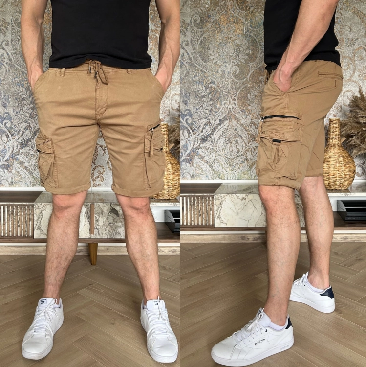 Krótkie męskie spodenki bojówki.jpg