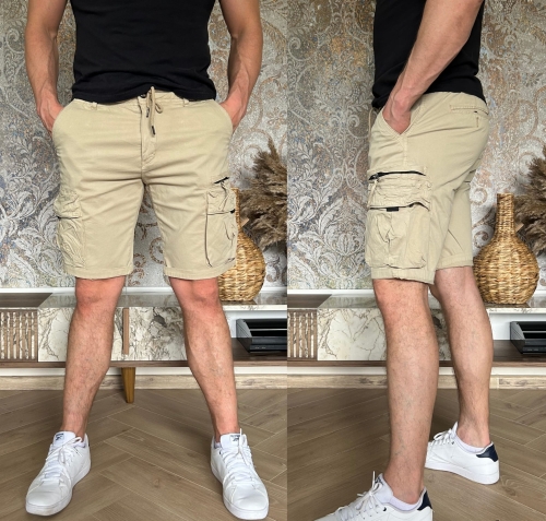 Krótkie męskie spodenki bojówki.jpg