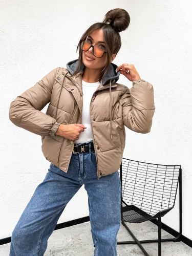 Przejsciowa kurtka damska z kapturem i suwakiem