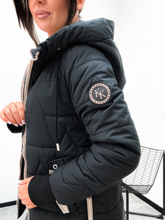 Ozdobny suwak boczny 14cm w czarnej kurtce damskiej Happy House