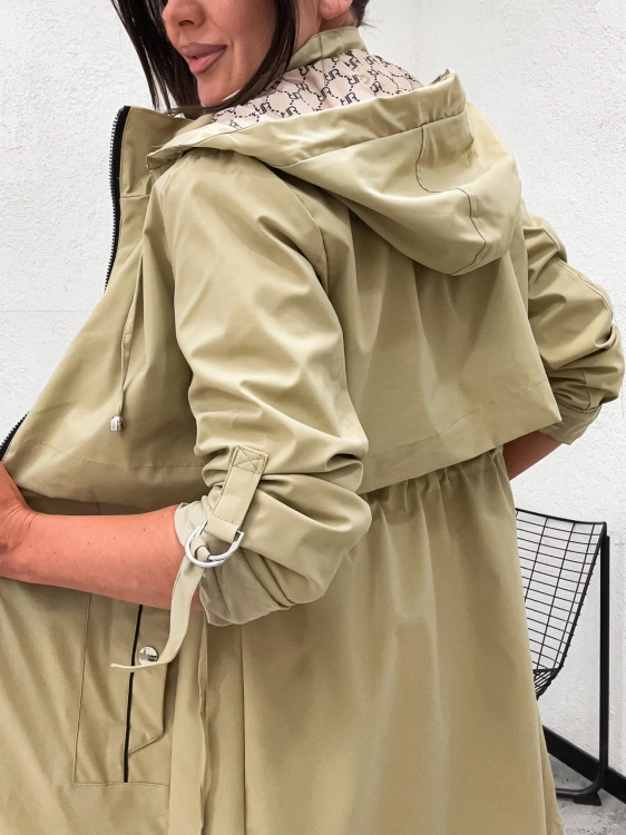Kurtka damska parka z kapturem w kolorze beżowym