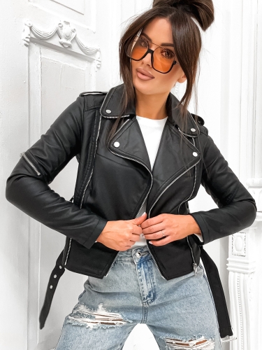 Czarna damska kurtka ramoneska z eko-skóry – klasyczny fason biker z asymetrycznym zamkiem